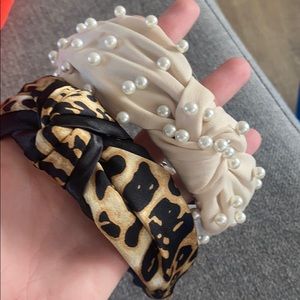 2 knitted headbands leopard pearl